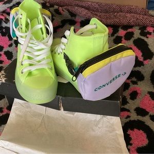 Converse Buckle up sz 6 women